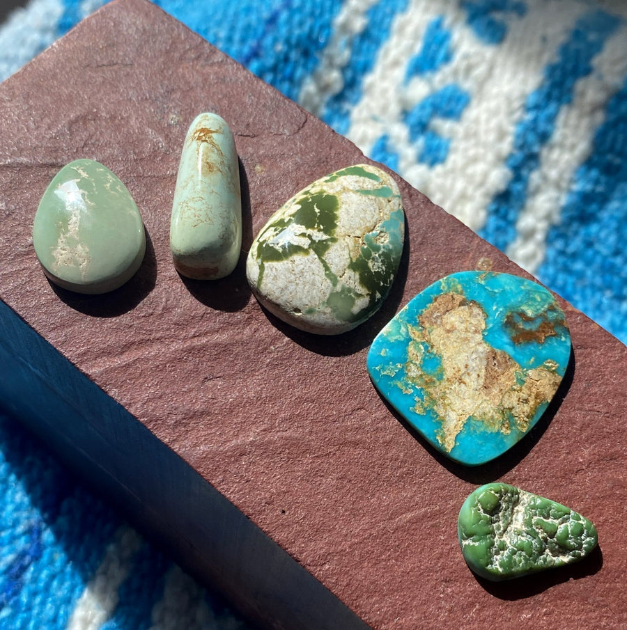 Types of cabochons cut at Nevada Cassidys