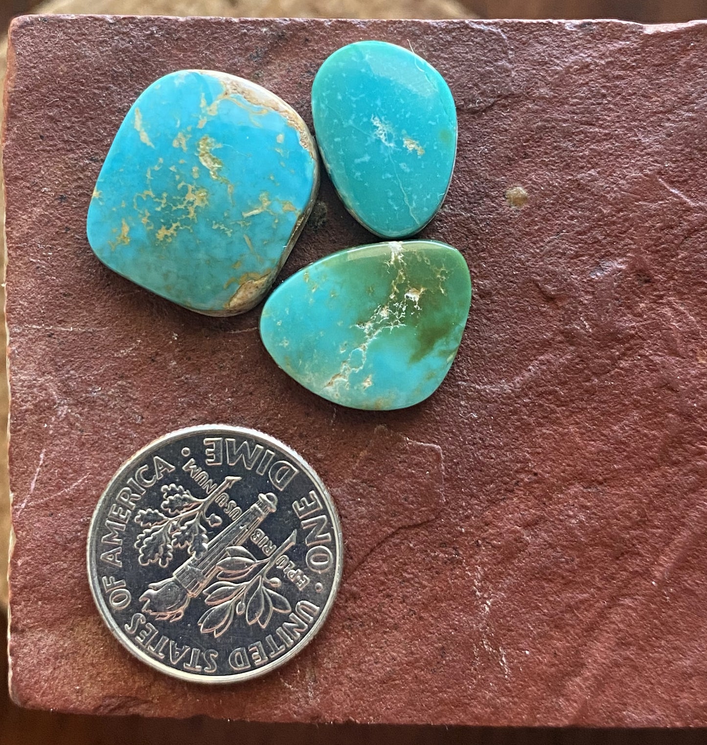 17 carats deep blue Stone Mountain Turquoise cabochons