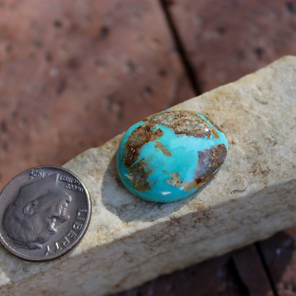 13 carats natural boulder Stone Mountain Turquoise with blue and red contrasts