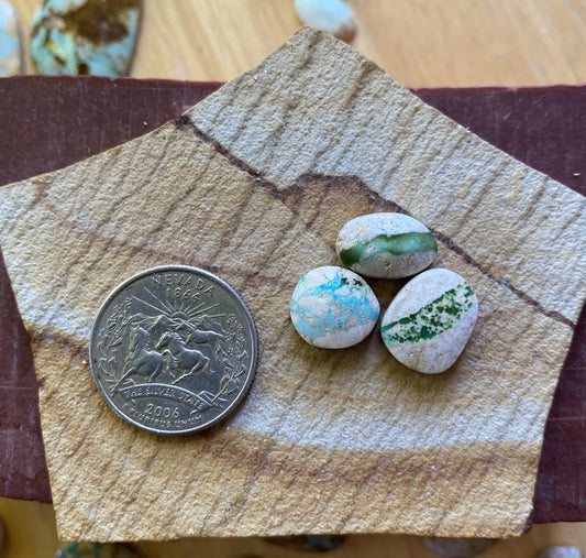 18 carats color change boulder-cut Stone Mountain Turquoise cabochons