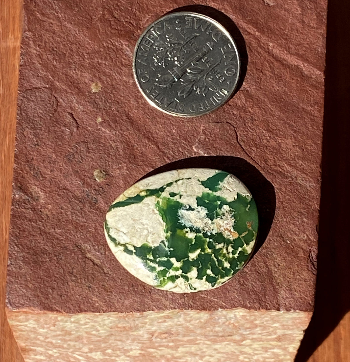 19 carats natural boulder-cut Stone Mountain Turquoise cabochon