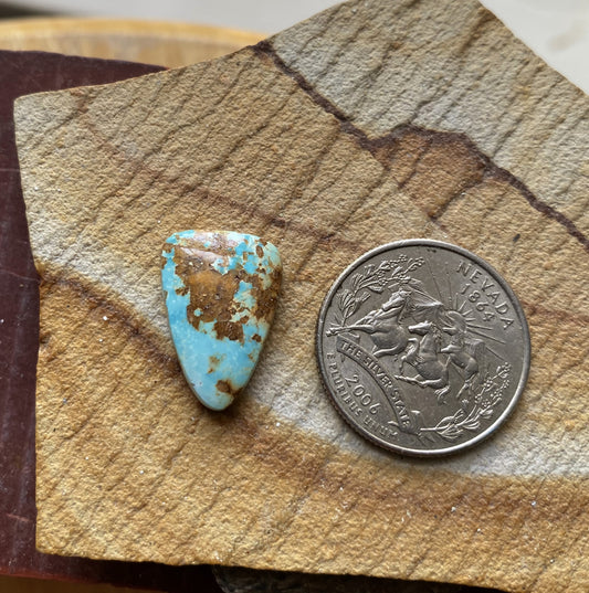 9 carats natural blue Stone Mountain Turquoise cabochon with red matrix