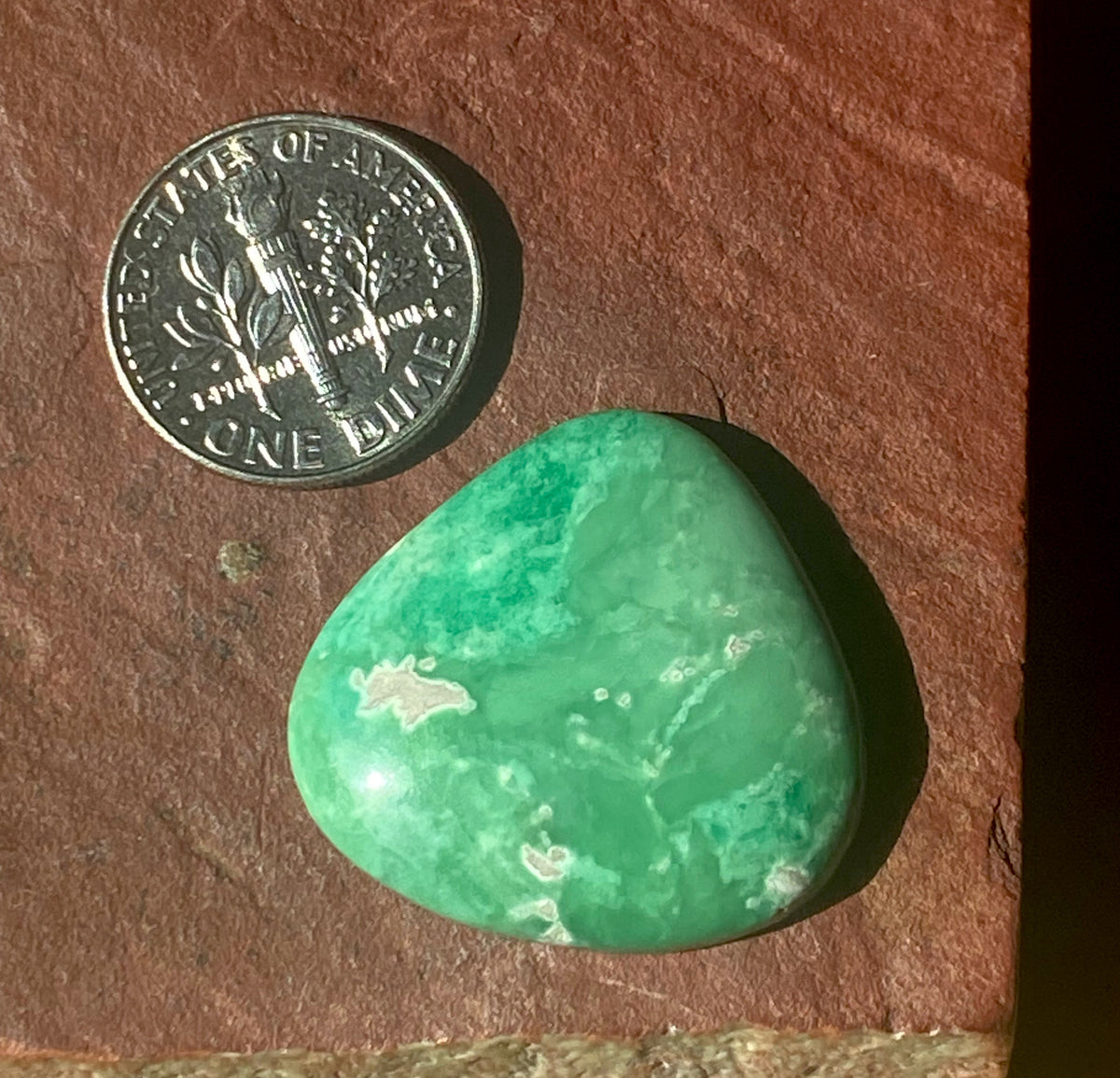 22 carat green natural Utah varscite cabochon